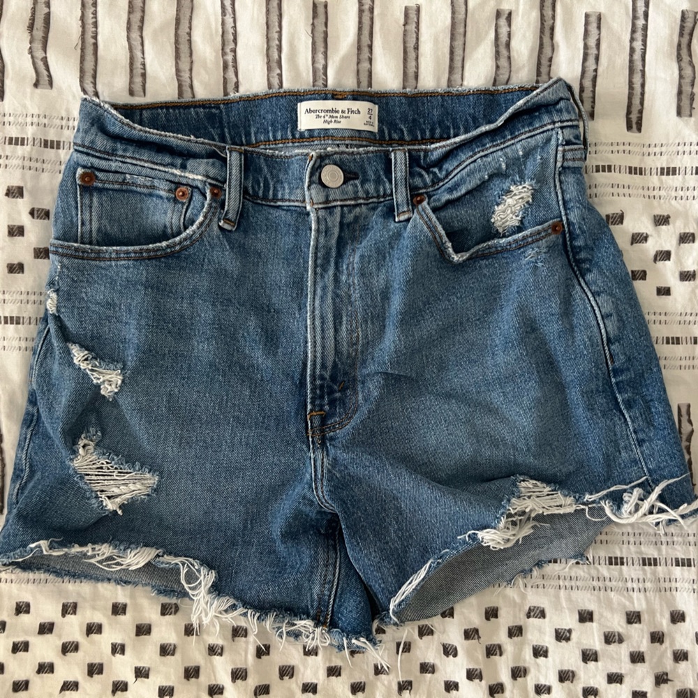 Abercrombie High Rise 4 Inch Mom Shorts
